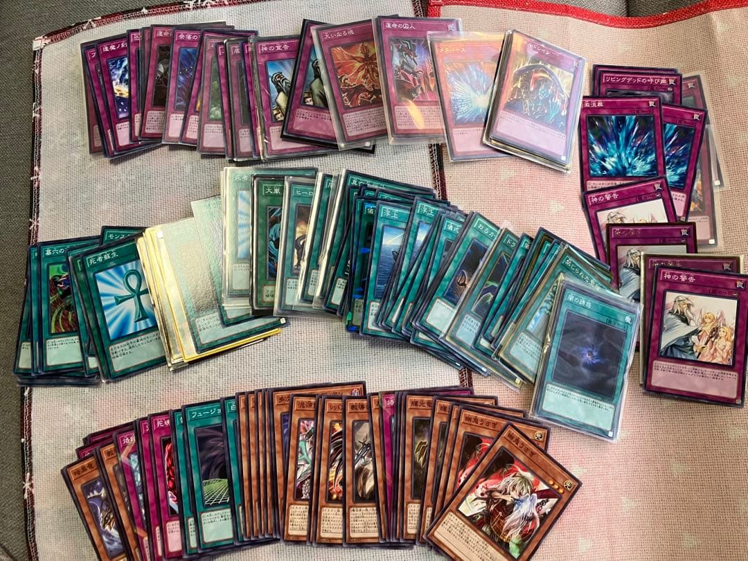遊戯王　スリーブ、デッキ、未開封パックなど