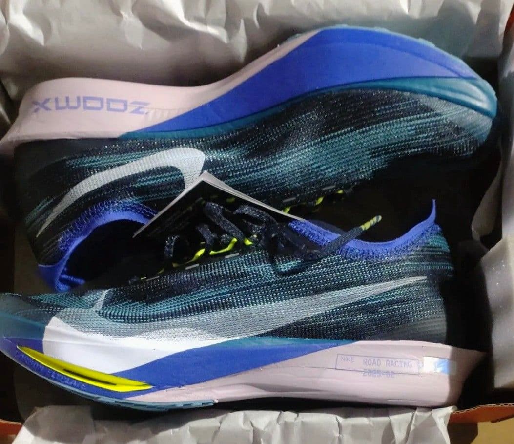 【タグ付　未使用】ナイキ ストリークフライ2　NIKE HF6416-401