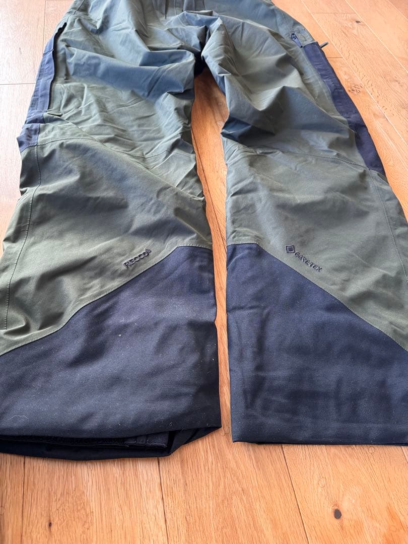 PeakPerformance メンズパンツGRAVITY Sサイズ