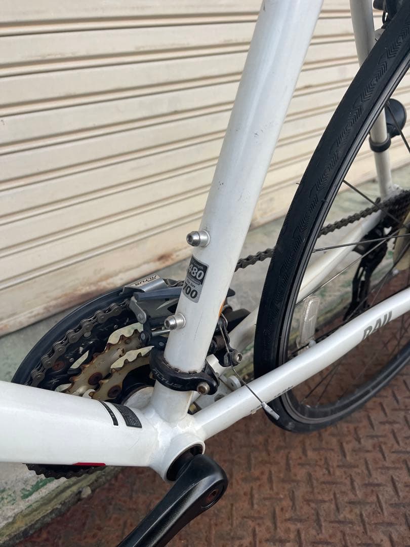 クロスバイク ホワイト 700C アルミフレームKhodaaBloom Rail