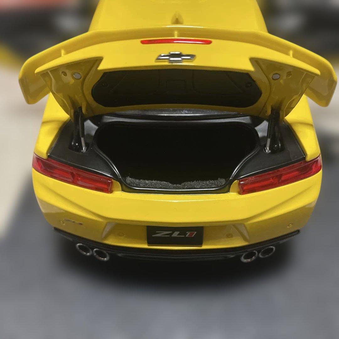 1/18 オートアート　カマロ　ZL1 イエロー　2017
