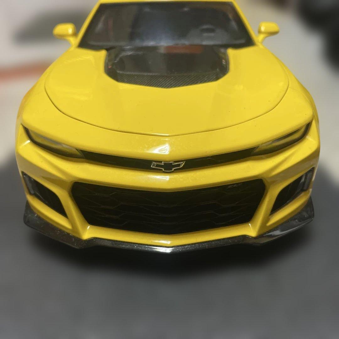 1/18 オートアート　カマロ　ZL1 イエロー　2017