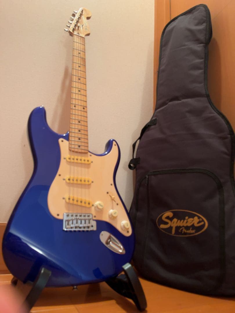 く*い様 【中古】メーカー不明 ストラトキャスター エレキギター