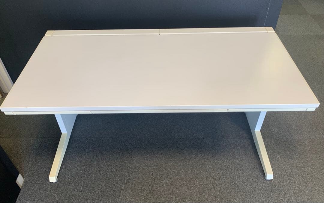 オフィスデスク／事務机　ワイドタイプ　オカムラ
