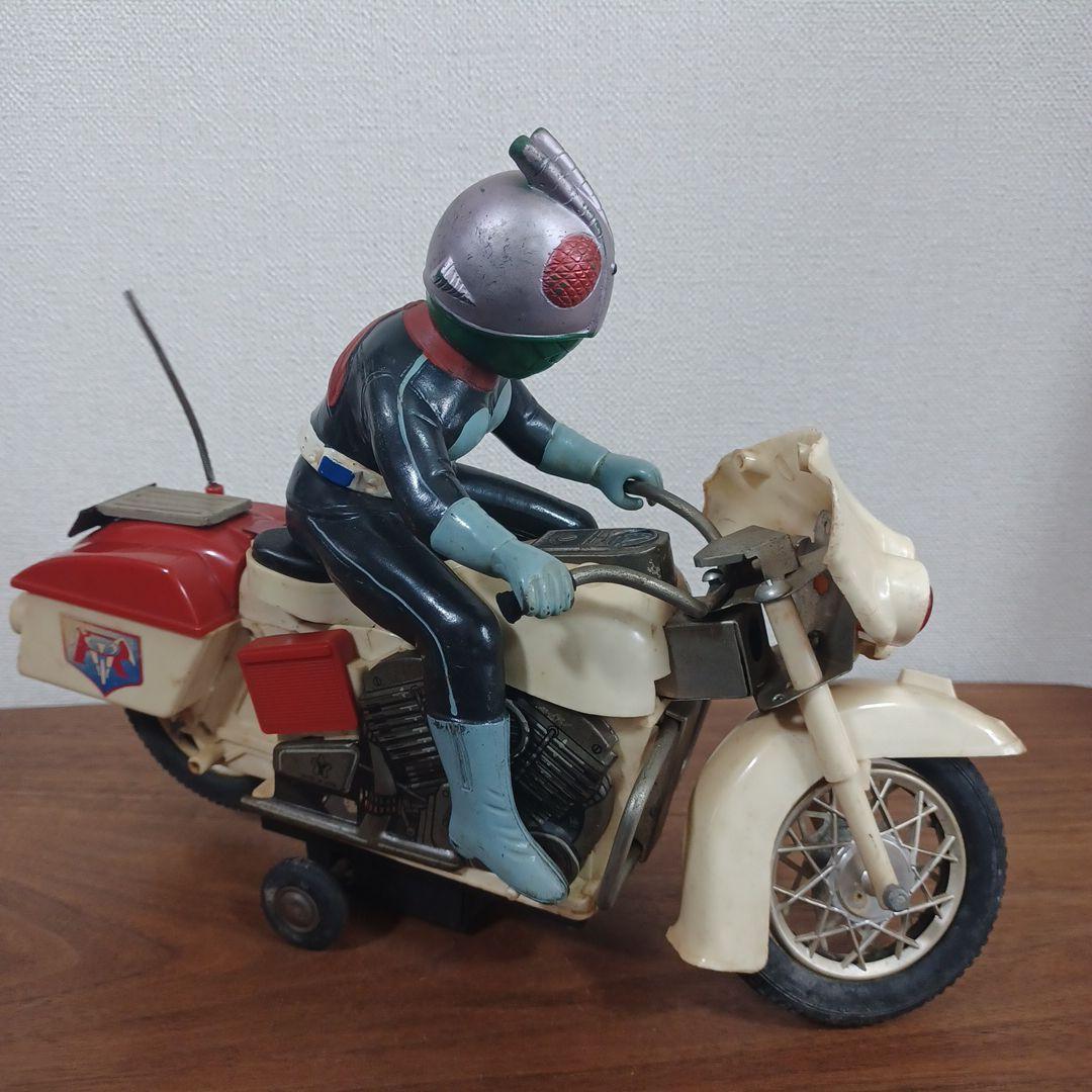当時物　ヨネザワ製　銀マスク「仮面ライダー＆サイクロン号」フリクション走行玩具