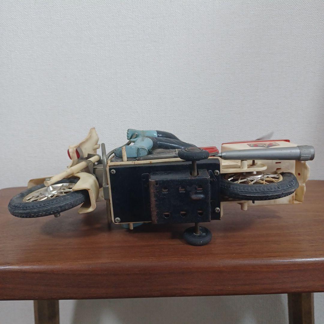 当時物　ヨネザワ製　銀マスク「仮面ライダー＆サイクロン号」フリクション走行玩具