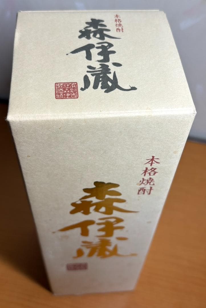 【新品未開封】森伊蔵　焼酎　森伊蔵酒造　金ラベル かめ壺焼酎 720ml　箱汚れ