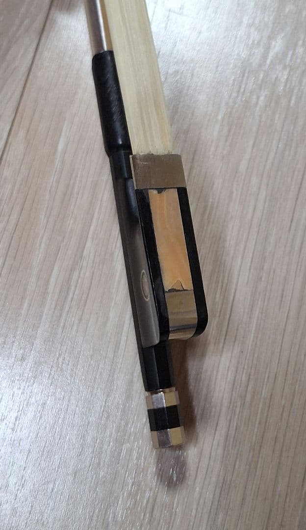 カーボンチェロ弓 4/4