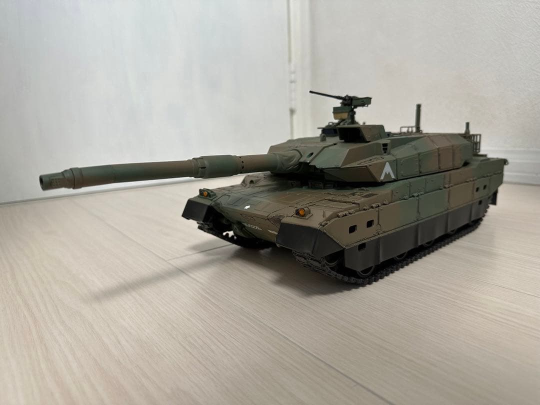 陸上自衛隊10式　戦車　ラジコン