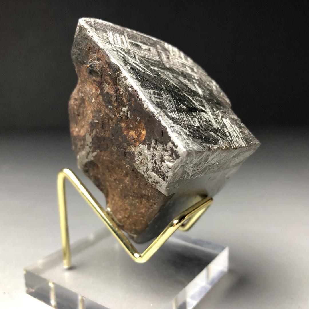 アルタイ隕石 鉄隕石　外皮付き隕石　エンドカット　原石　重さ約415ｇ