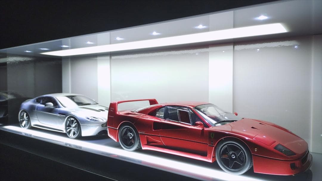 1/18 ジオラマ ショーケース LED照明 光センサー OFFタイマ ミニカー