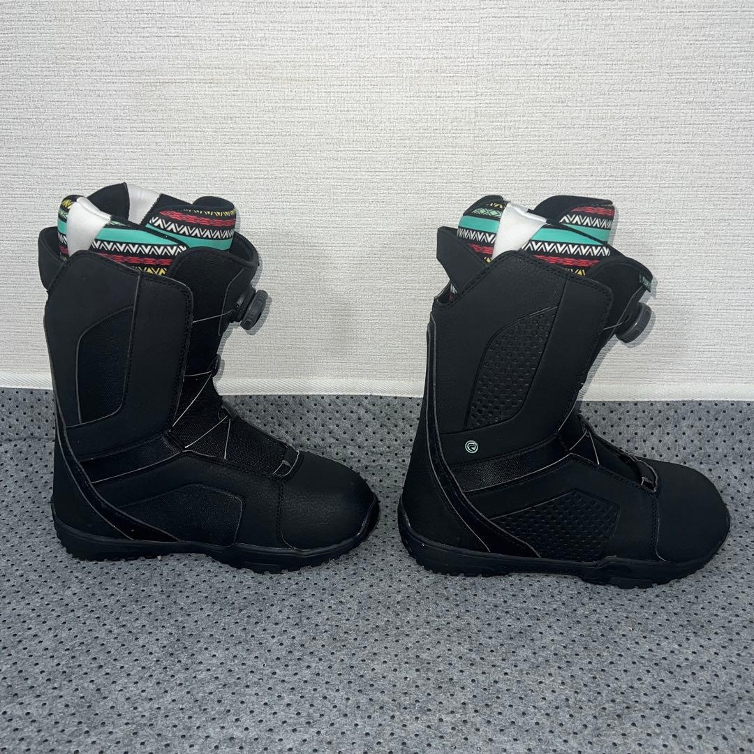 数回使用 レディース 24cm FLOW HYKU BOA スノボブーツ