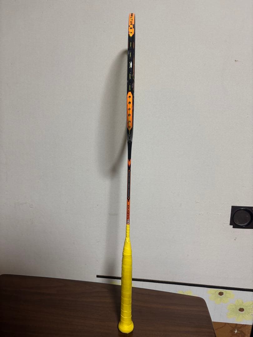 バドミントンラケット　ディオラ10旧色　3ug5