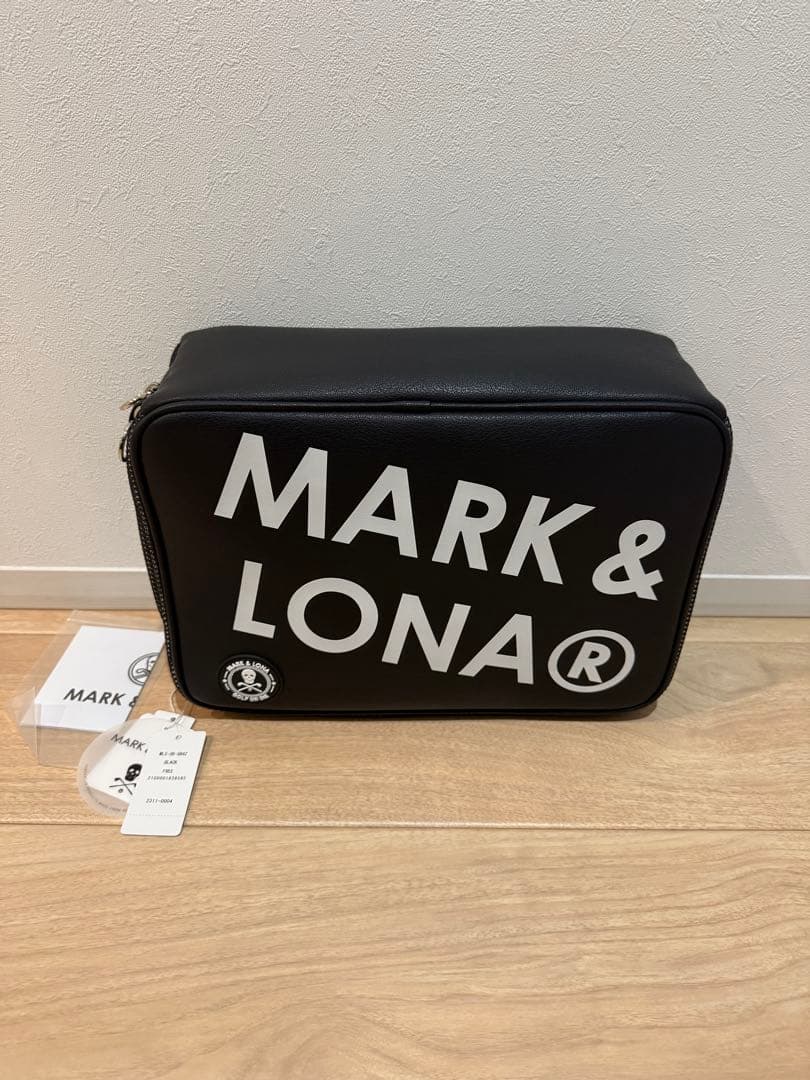 マークアンドロナ　シューズバッグ