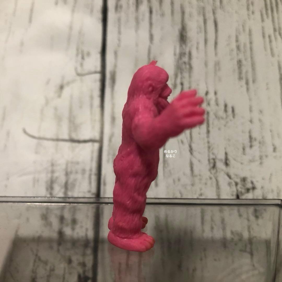 怪獣消しゴム ゴロー 桃色 ピンクフィギュア ウルトラマン ポピー