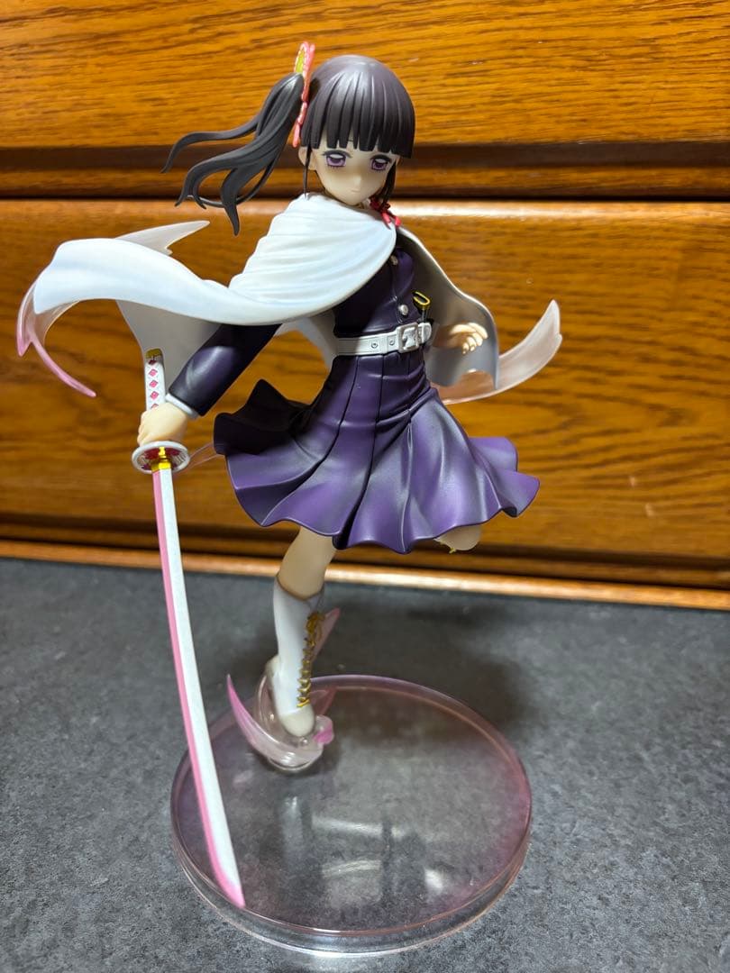 【開封済み】アルター　栗花落カナヲ　フィギュア
