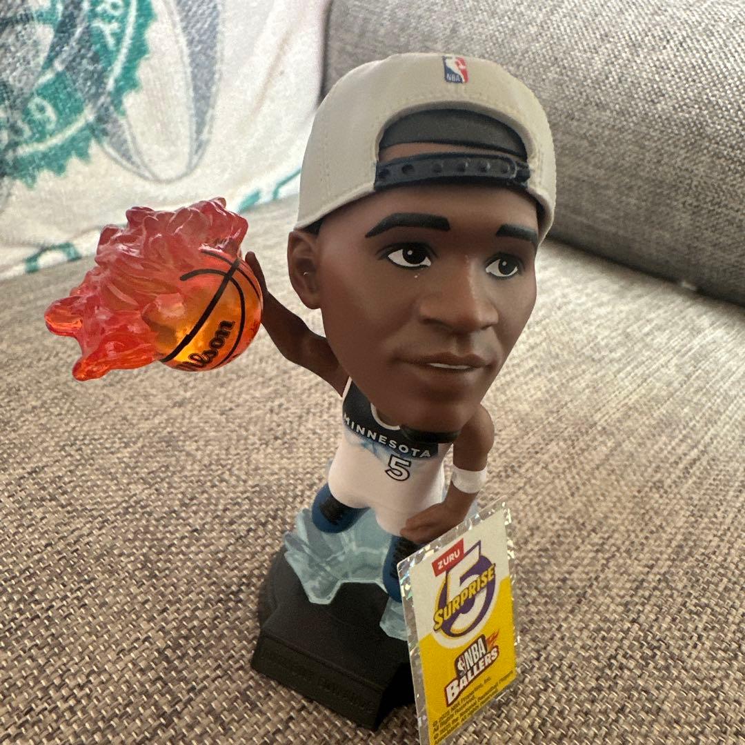 NBA Ballers フィギュア サプライズボックス　エドワーズ