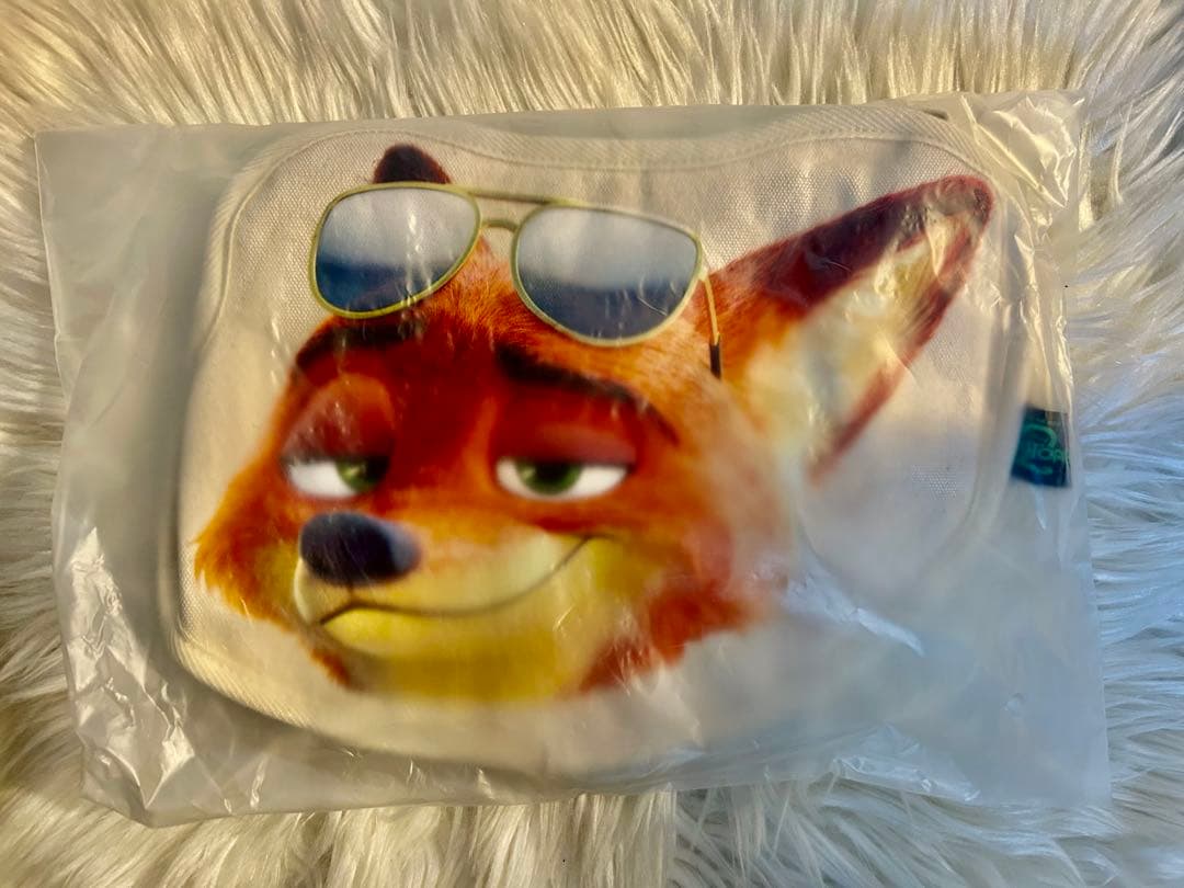 ズートピア 東京ばな奈 ブランケット ミニタオル ショルダーバッグ ピンバッジ￼