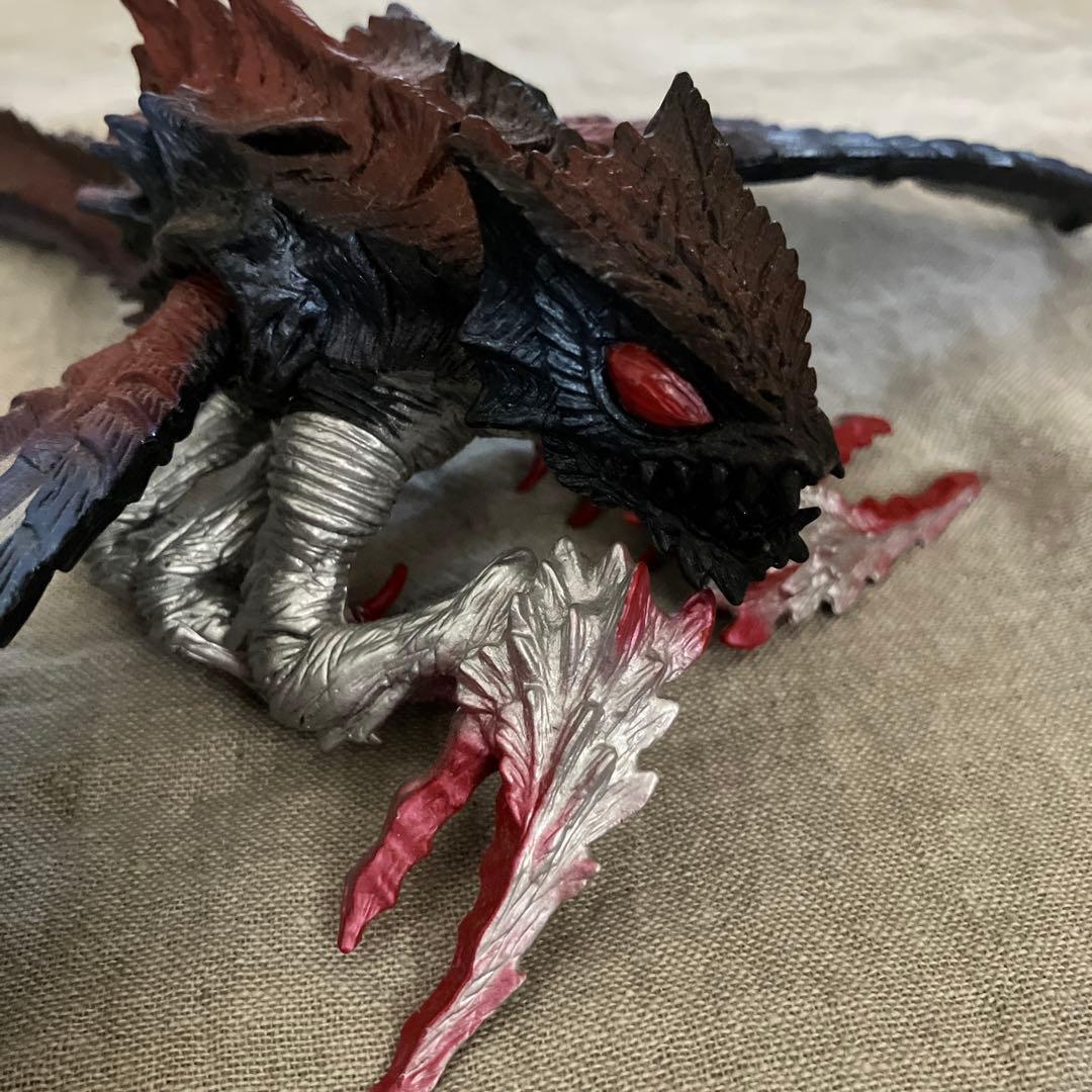 劇場限定　バンダイ メガギラス ソフビ　ゴジラ×メガギラス