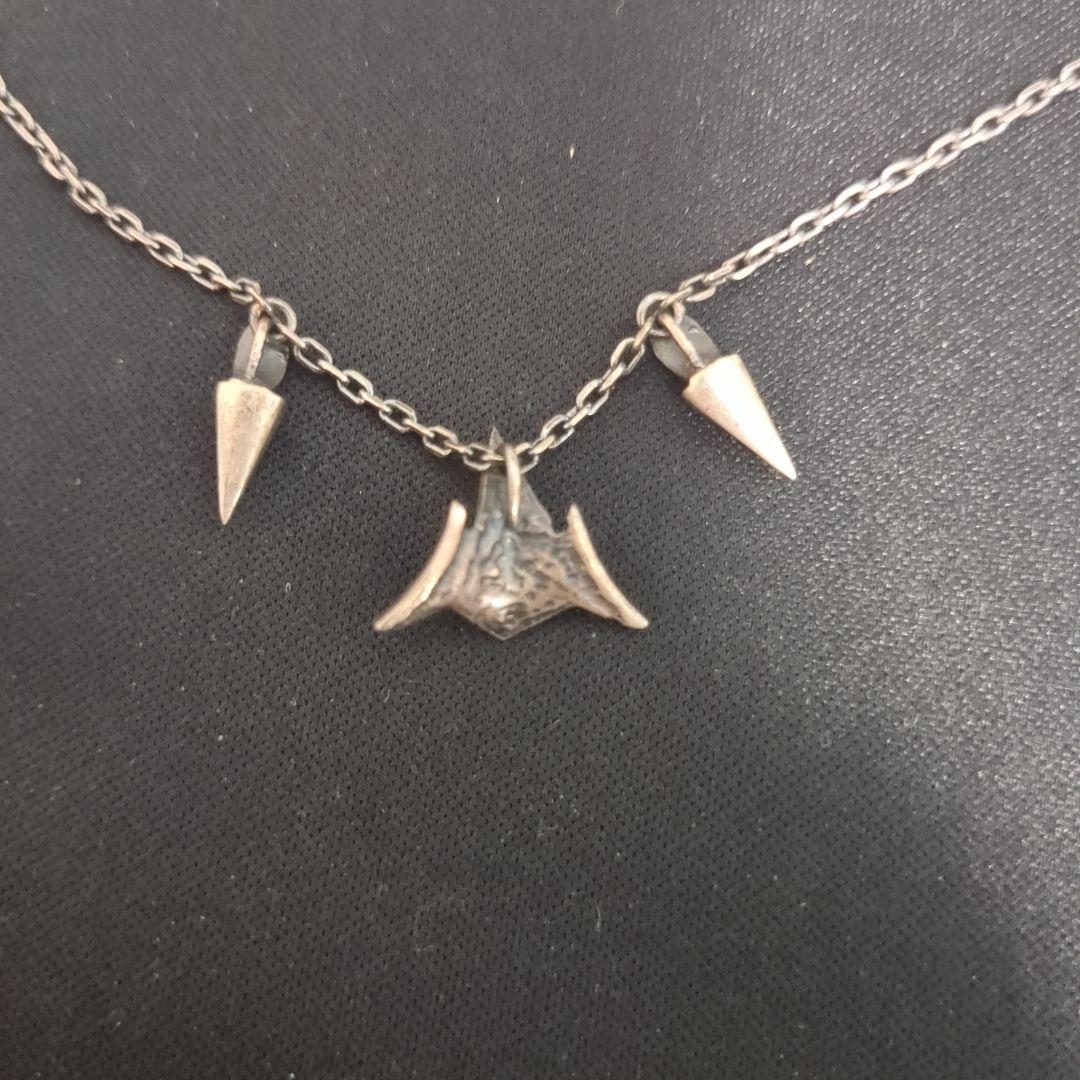 シンフォギアAXZ 暁切歌 イガリマ シルバーネックレス