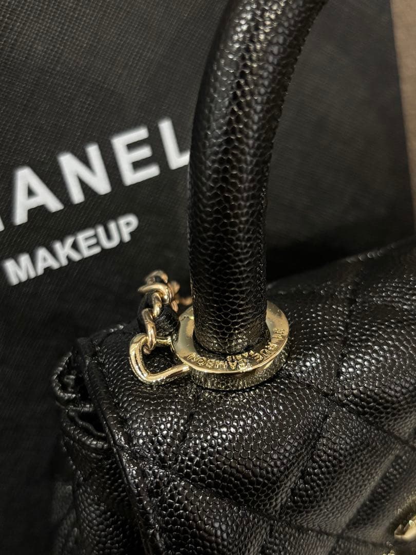 CHANEシャネル ハンドルミニショルダーバッグ ノベルティ キルティング 黒