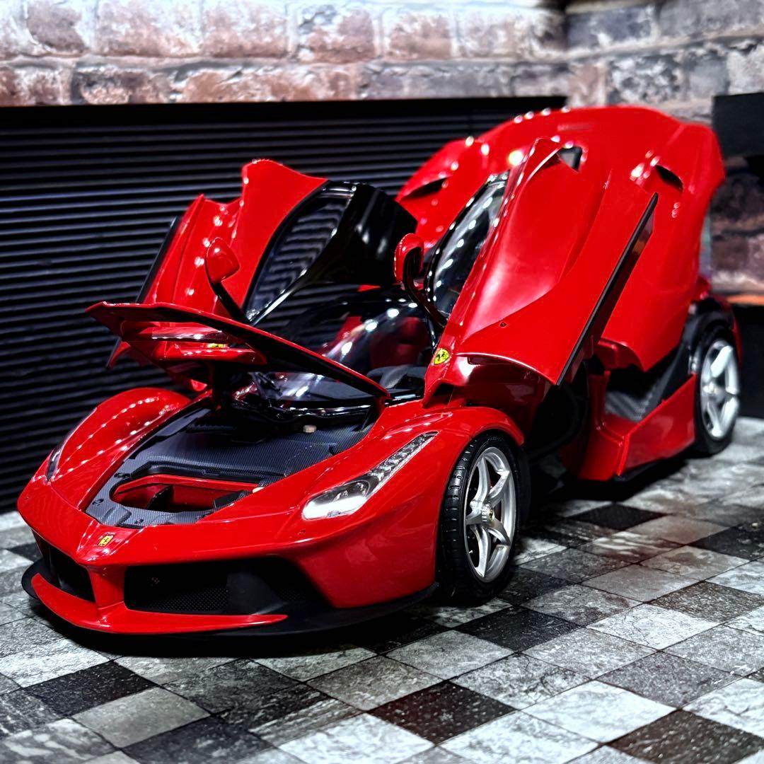 1/18 BBR フェラーリ ラ フェラーリ ロッソコルサ 322