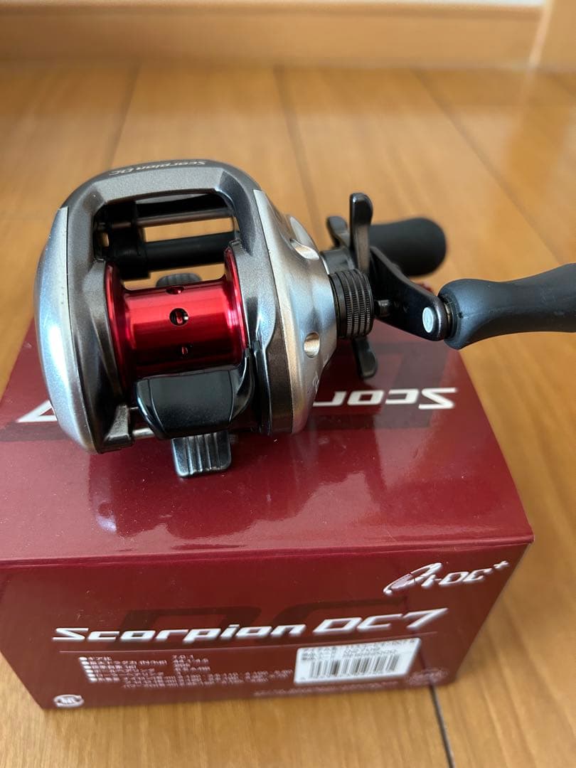 SHIMANO シマノ スコーピオンDC7 右巻き ベイトリール