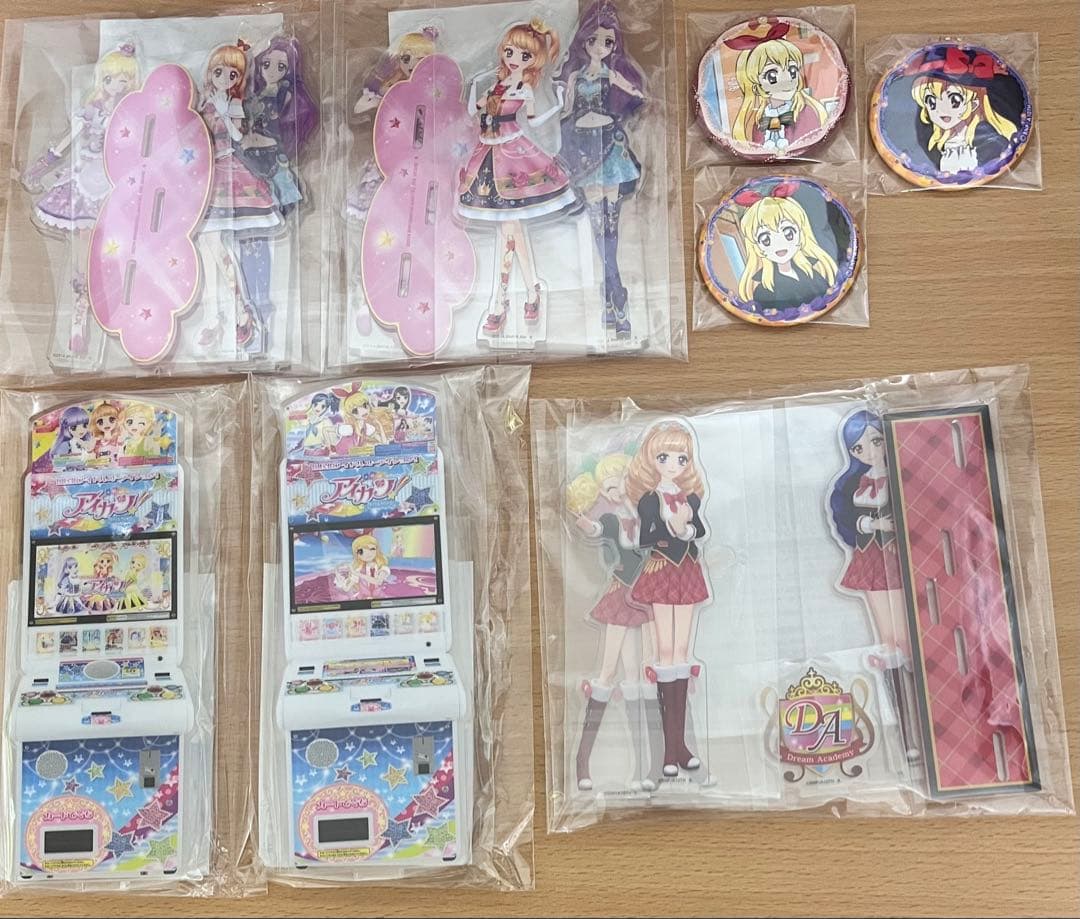ゆ*う様 アイカツ 星宮いちご 音城セイラ アクスタ 缶バッジ ポストカード グ