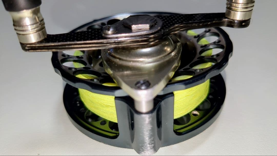 黒鯛工房落し込みリールZ75-BG HISPEED