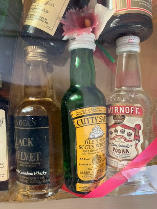 【超希少】洋酒、ミニポトル11本、1987年購入、ハワイお土産