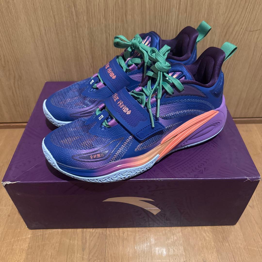 バスケットボールシューズ 紫/青/緑 ストラップ付き