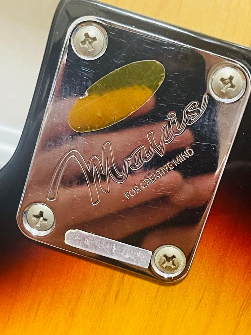 Mavisエレキギター サンバースト