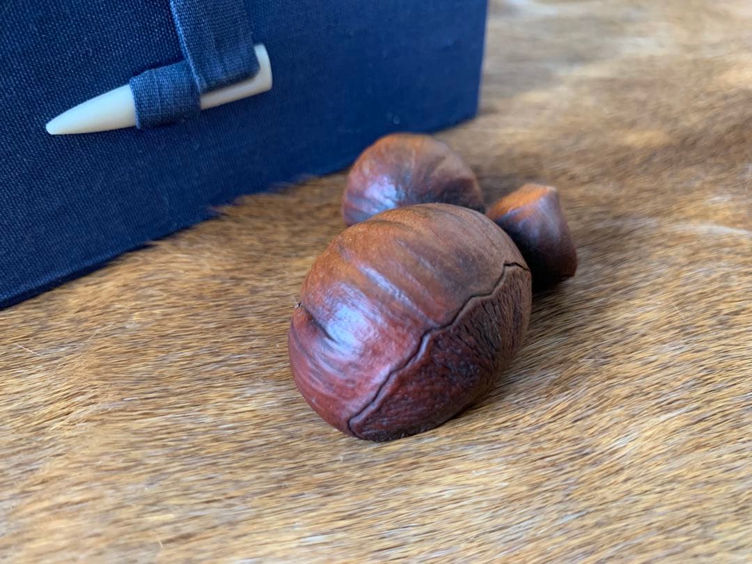 根付 栗 置物 亮長彫 極密細工彫刻 箱付 時代物 古美術品 東洋彫刻