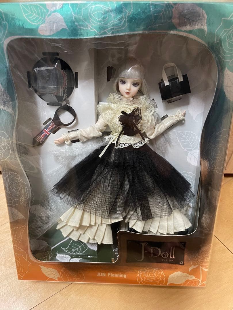 J doll ジェイドール　⭐︎カムデンハイストリート⭐︎