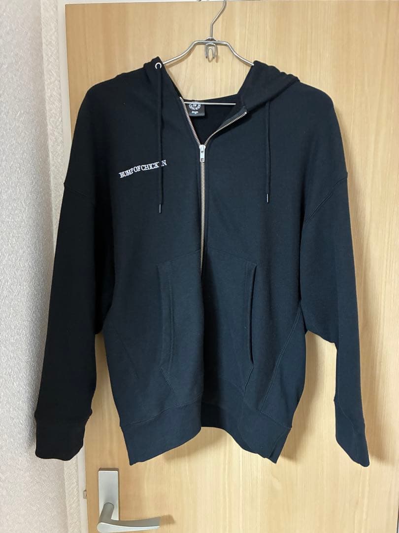 BUMP OF CHICKEN なないろジップアップフーディー