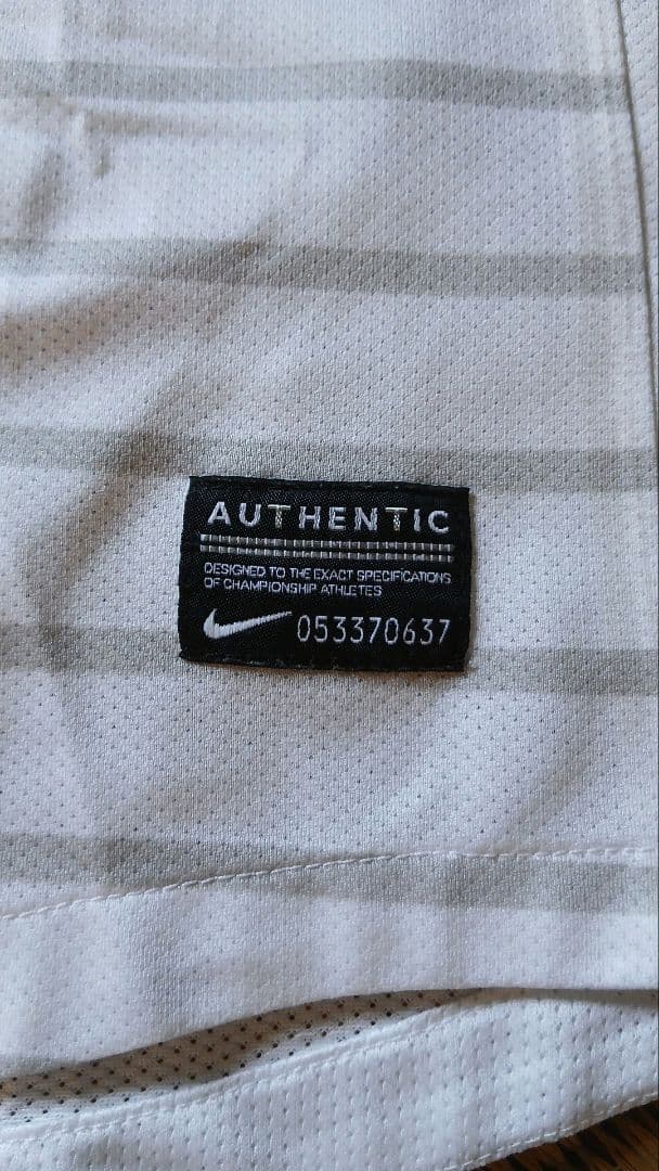 【貴重】サンフレッチェ広島　佐藤寿人　直筆サイン入り　プロ仕様　ユニフォーム