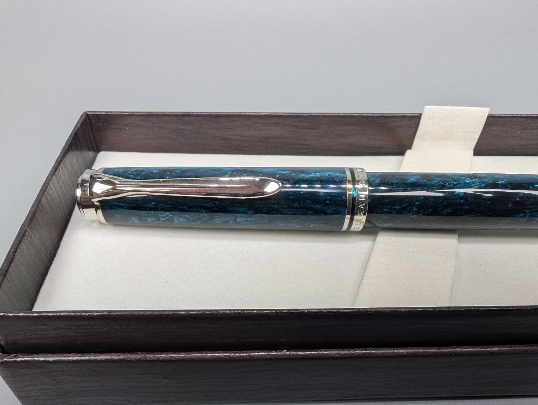 ペリカン スーベレーン M805 オーシャンスワール　ニブEF　Pelikan