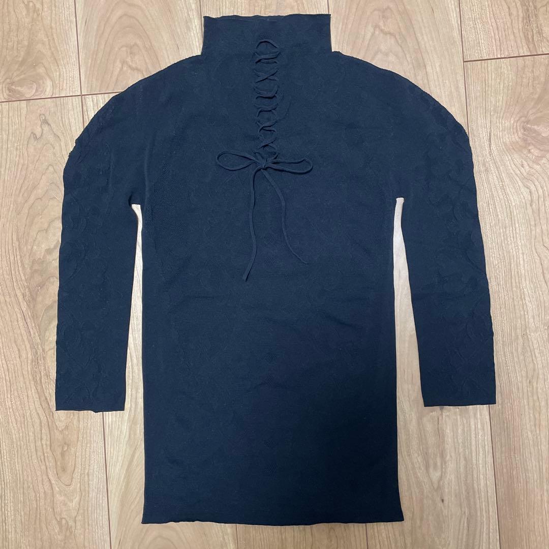 チャコット　ノーソーイングニット　ロミオモチーフローハイネックトップ