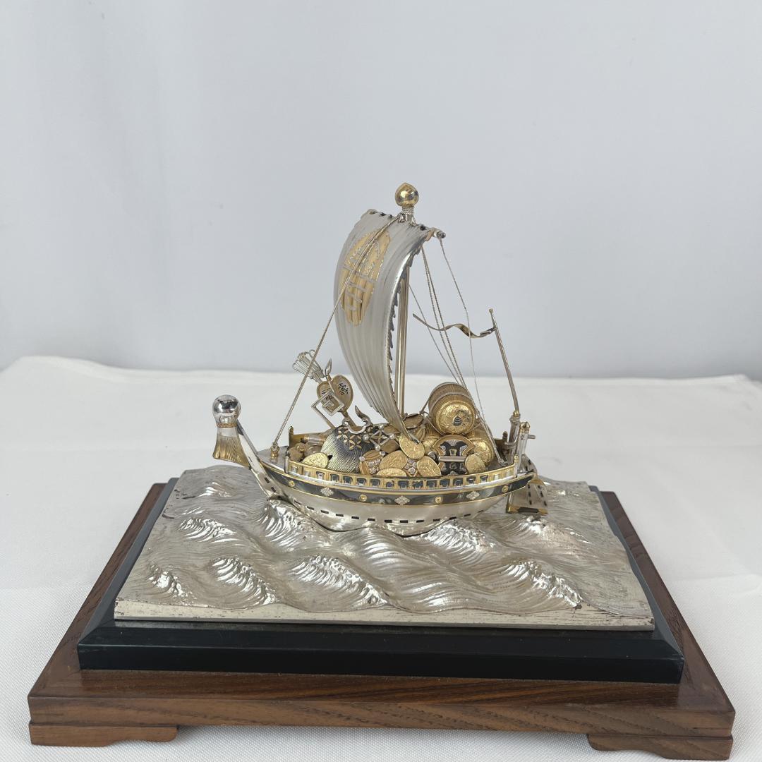 美品☘️ 三越謹製　銀製刻印　宝船　約272ｇ　置物　ガラスケース付