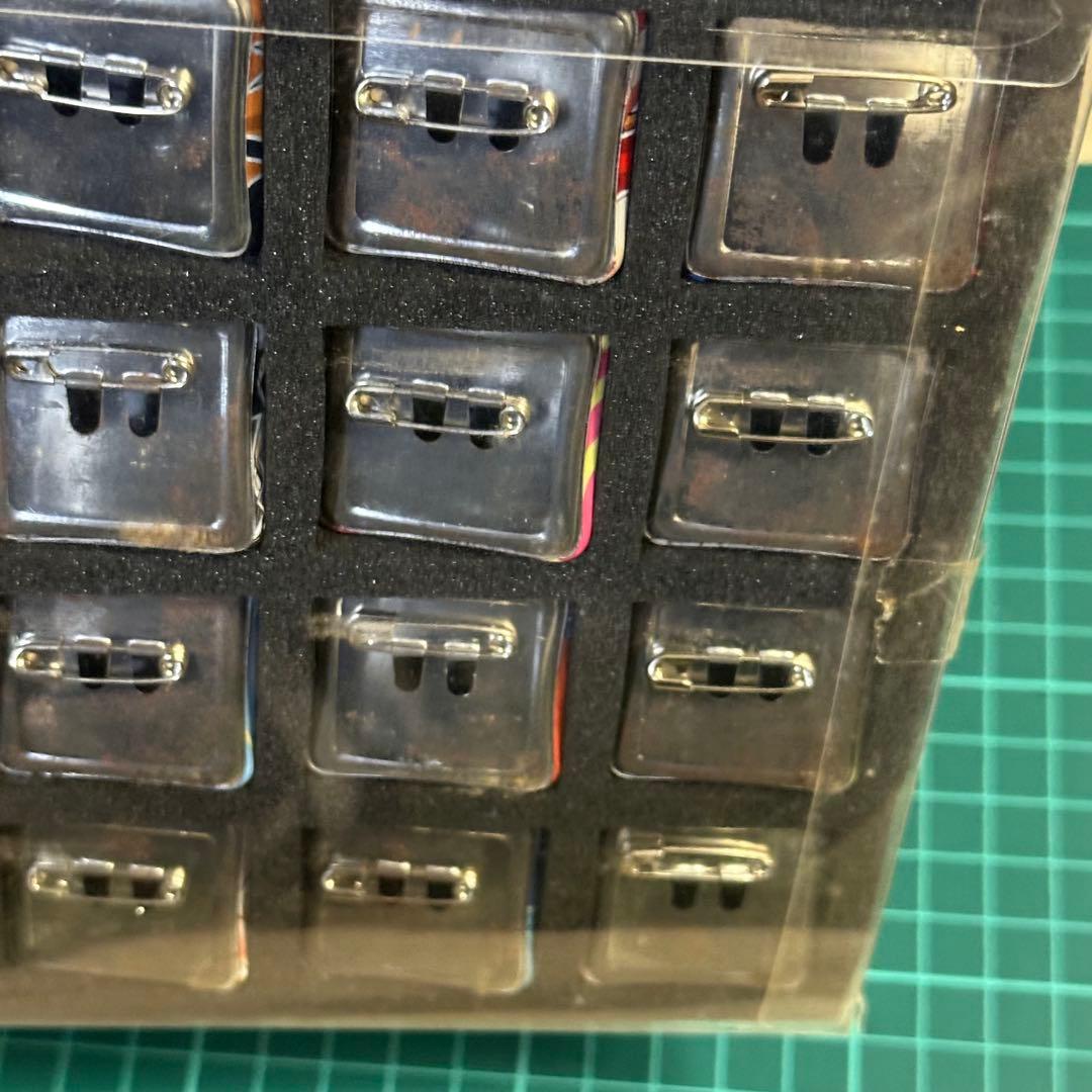 非売品　ジャンプショップ 原作原画　缶バッジ　缶バッチくじ 当選品 16個セット