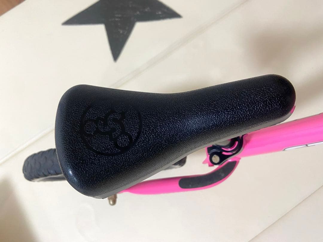 STRIDER ストライダー　バランスバイク ピンク 12インチ　スポーツ