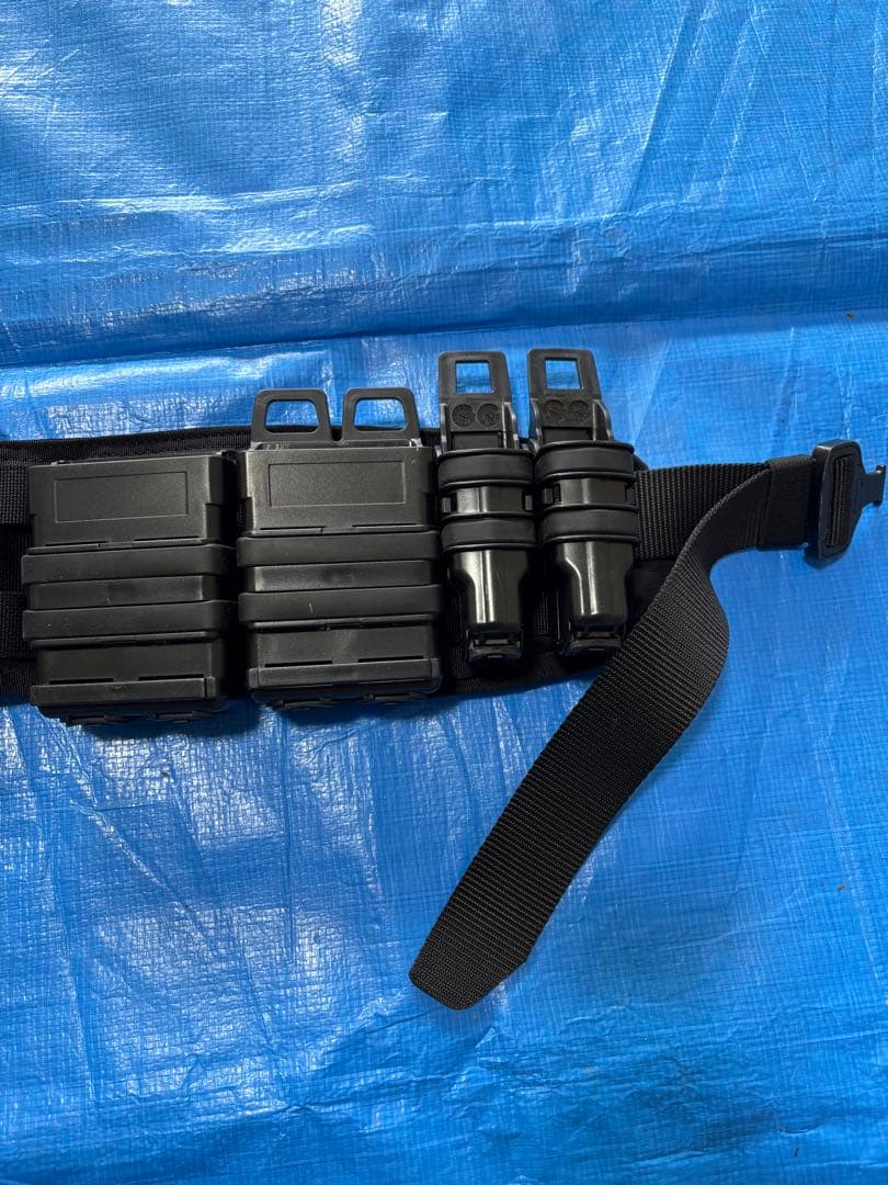 ベレッタ　ガスガン　ホルスター　ベルト　マガジン　セット