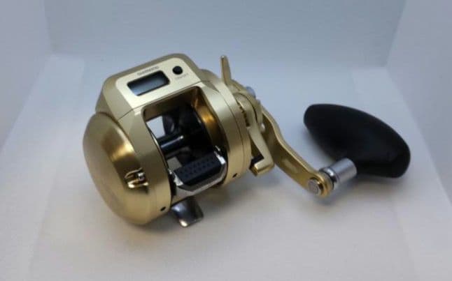 美品　シマノ　オシアコンクエストCT300HG（右巻き）