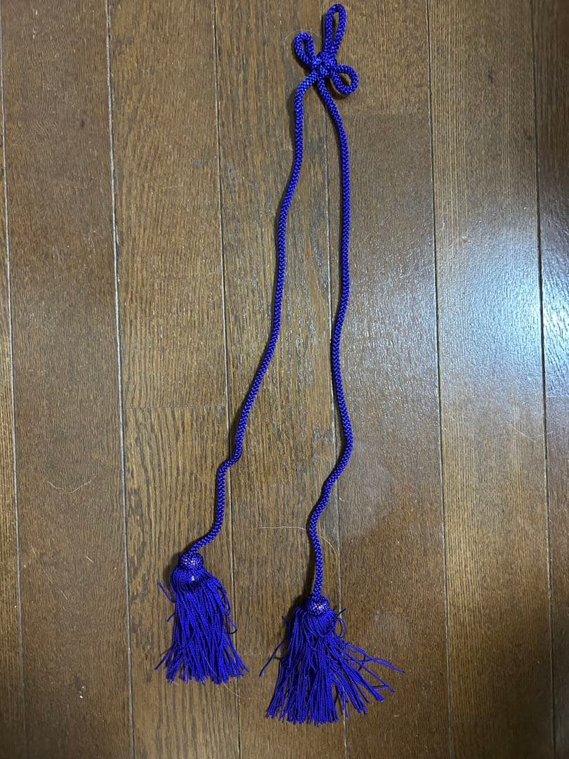 特選御和額 円形　細かい刺繍と装飾が特徴の作品