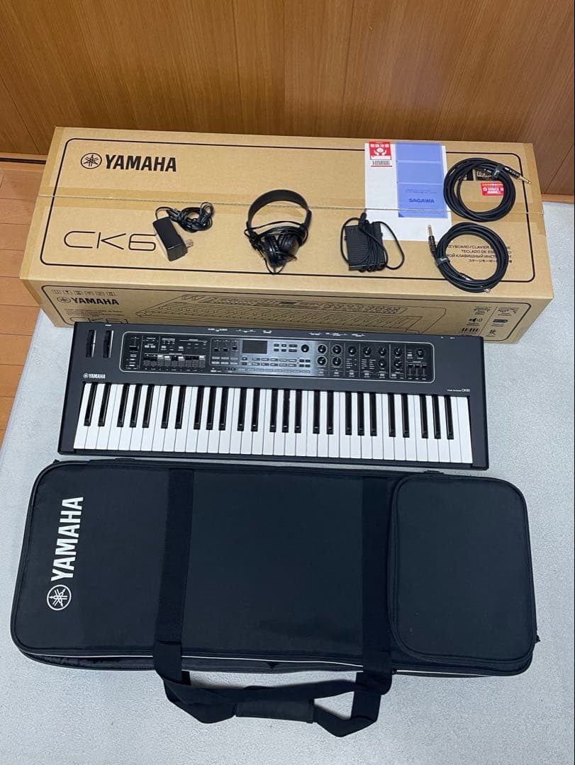 即購入可　超美品　YAMAHA CK61 キーボード　ピアノ　シンセ