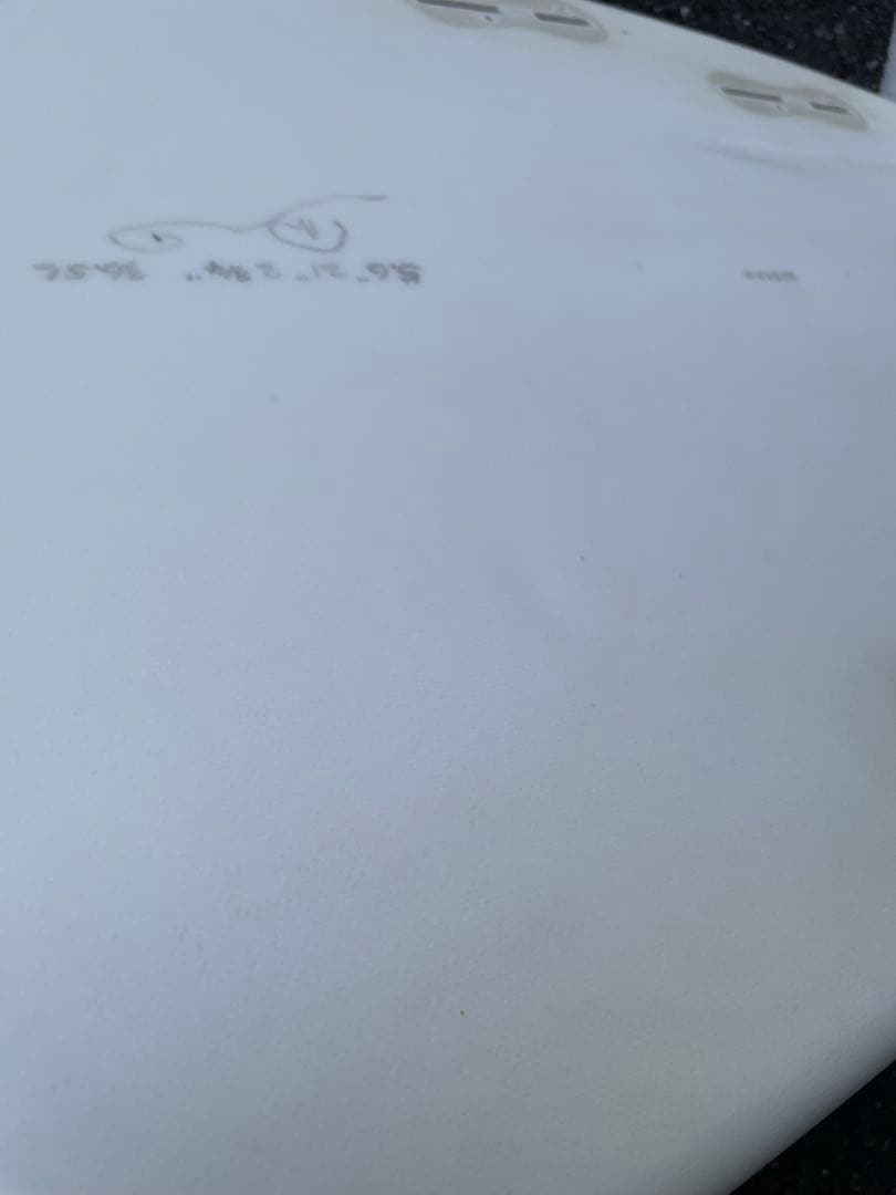 DMS ガーキン　ホワイトカーボンラップ