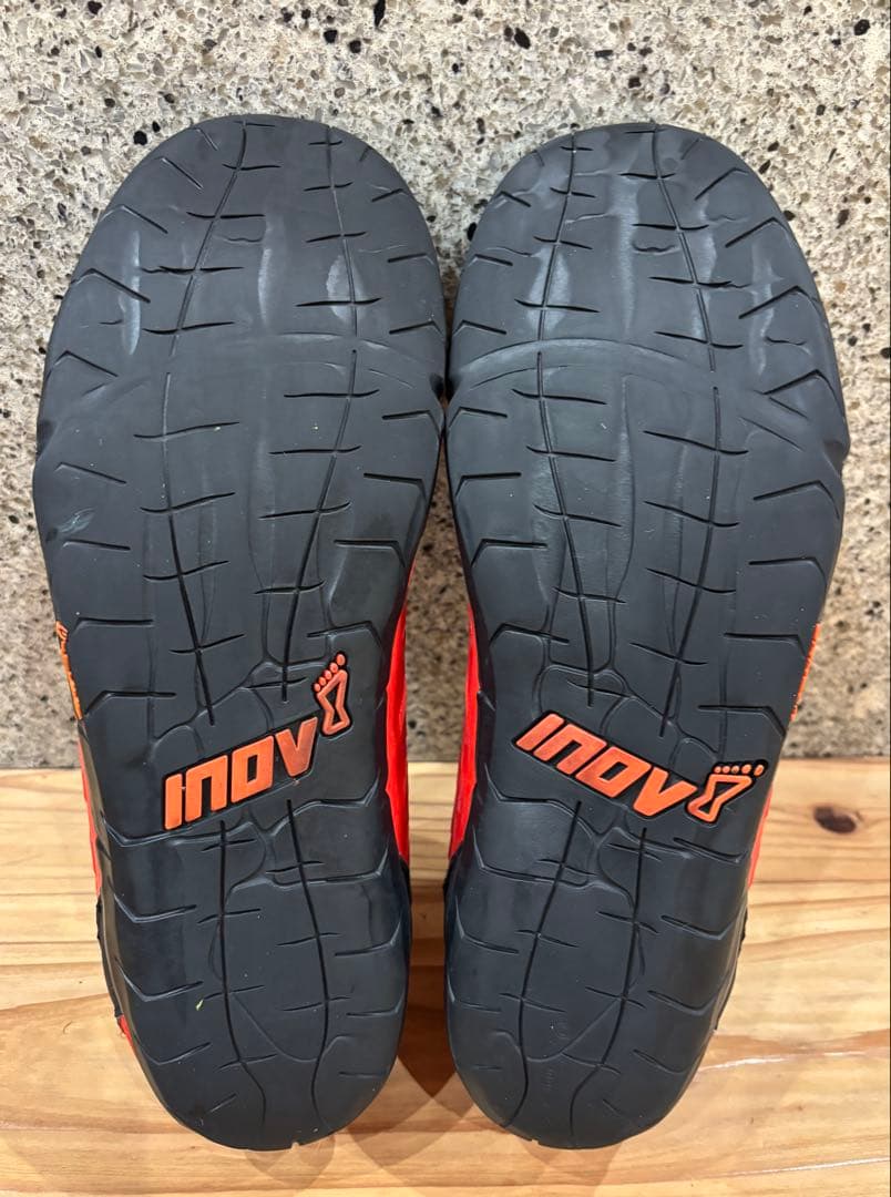 INOV-8 bare-xf 210 inov8 イノヴェイト　トレーニング