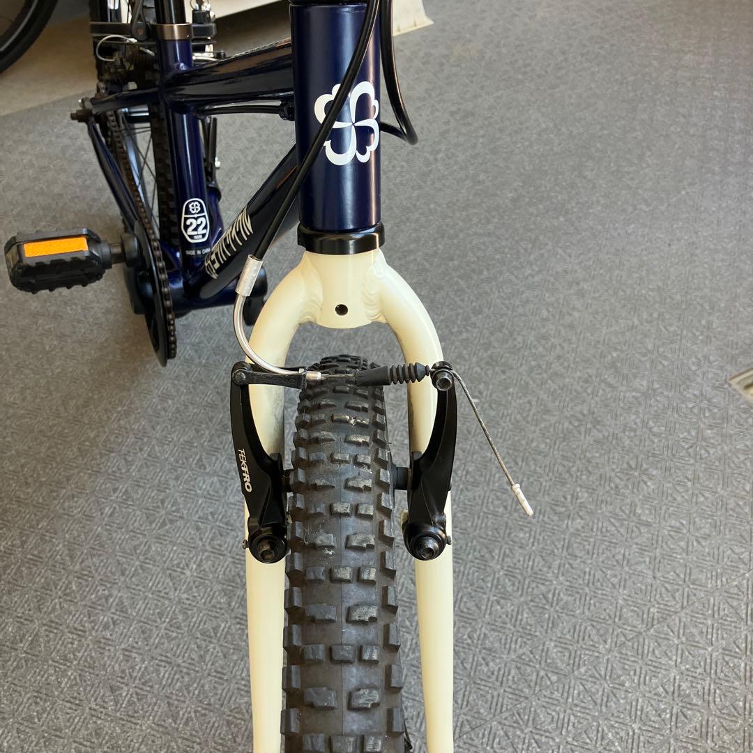 ヨツバサイクル 22インチ　ネイビー/ホワイト