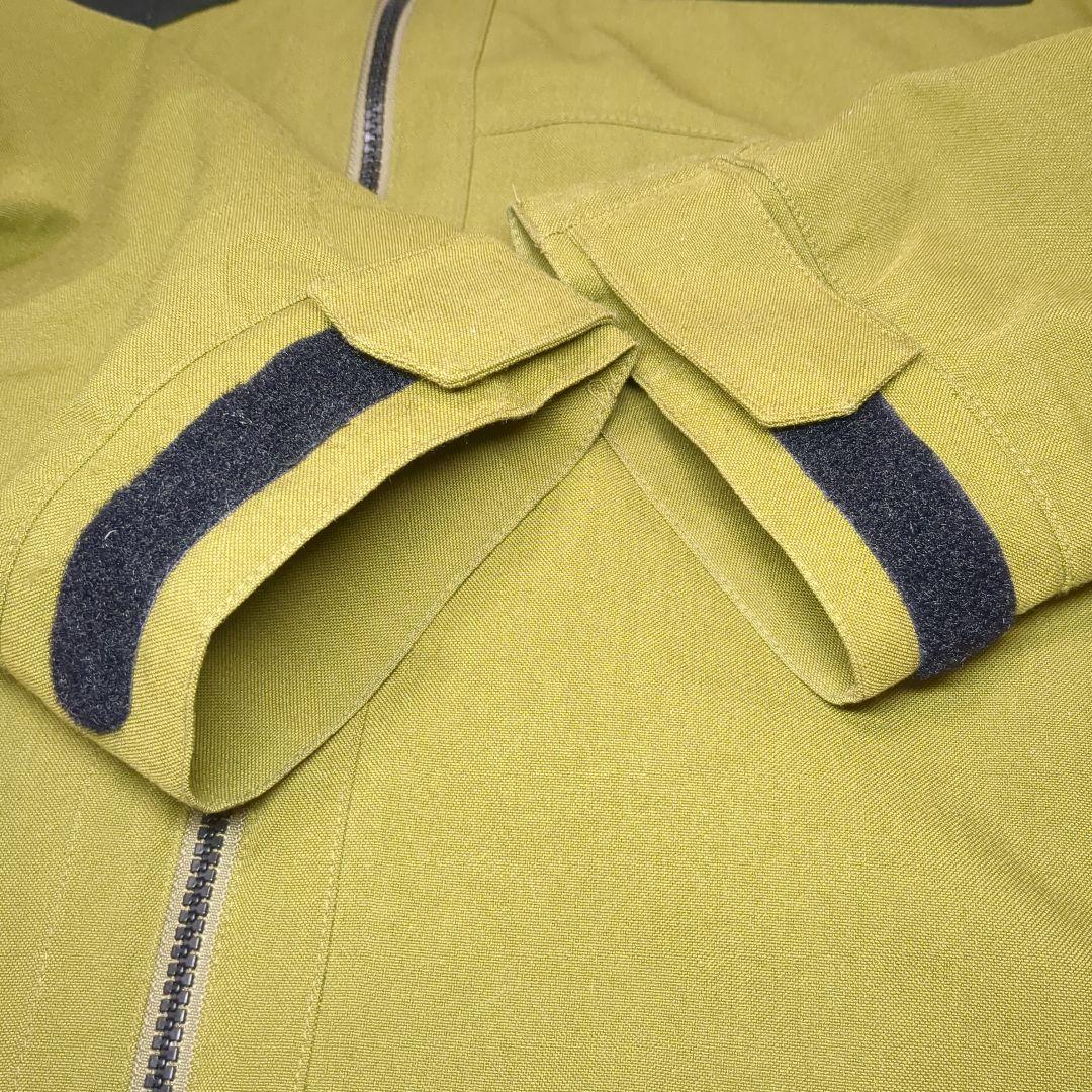 ARMADAウェア　スノーボードウェア BURTON 241 686