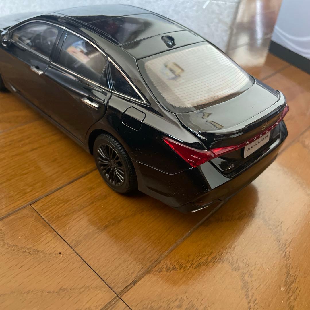Paudi model 1/18 2018年モデルトヨタ アバロン 黒